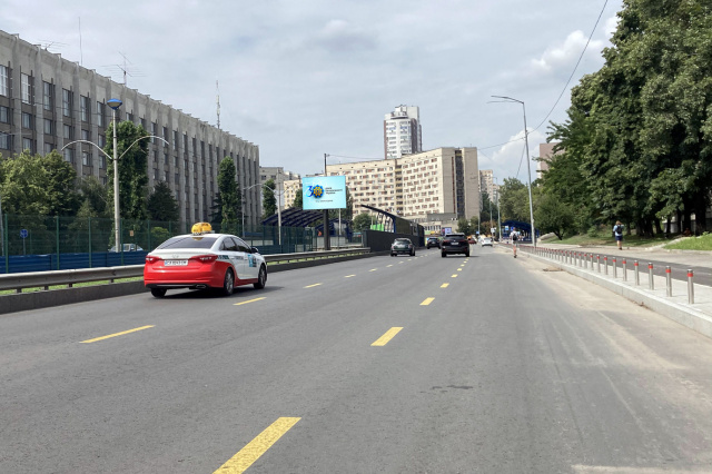 Цифрова панель 3.14x2.32,  вул. Борщагівська зупинка Польова,(цифрова панель)