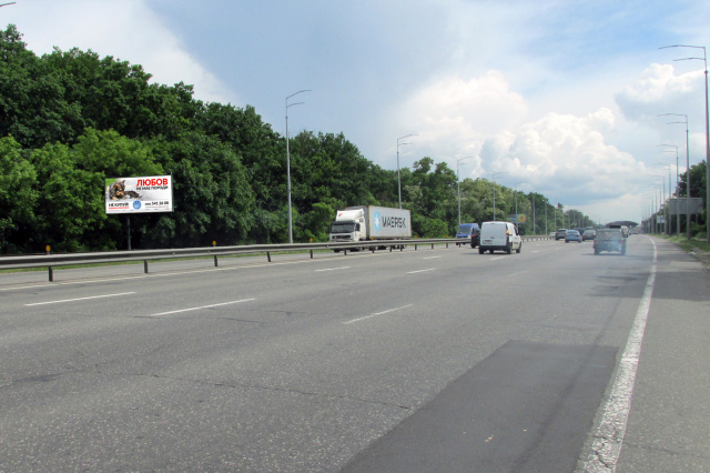 Щит 6x3,  Столичне шосе (Урочище "Бичок") 750м від пішохідного моста за автосалонами, в сторону Конча-Заспи