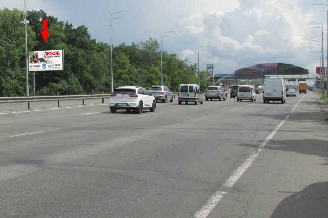 Щит 6x3,  Столичне шосе (Урочище "Бичок") 180м від пішохідного моста за автосалонами, в сторону Конча-Заспи