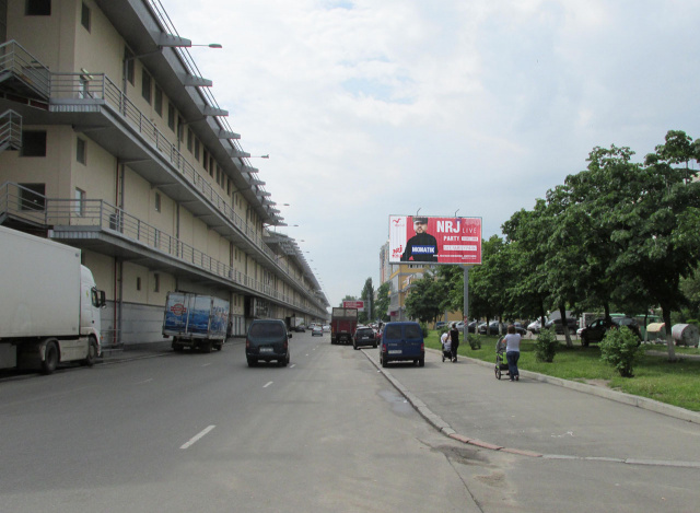 Призма 6x3,  Оболонський пр-т., 37