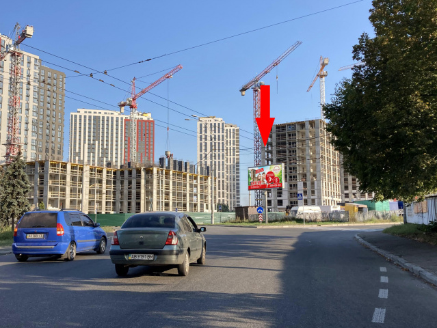 Призма 6x3,  вул. М.Гречка/Виговського / просп. Правди (ТЦ Ретровіль, ЖК Варшавський) в сторону м. Нивки