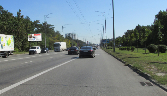 Щит 6.2x3.2,  Братиславська вул. 150 метрів перед АЗС SHELL