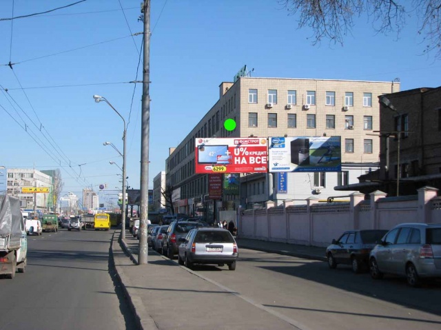 Призма 6x3,  Петровка, просп. Московский, 8 (завод "Маяк"), напр. ТЦ Альта-Центр, «Фокстрот», «Эверест», с/м «МегаМаркет», салон Skoda, с/маркет дверей Porte’s, военторг ДиСи, со стороны ул. Е.Телиги, загруженная транспортная артерия (левая, "призма")