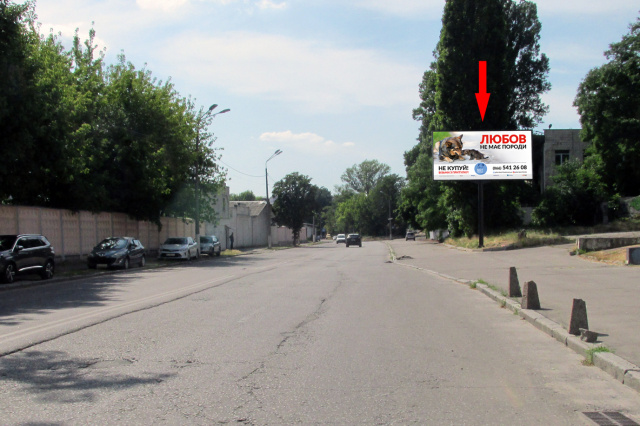 Щит 6x3,  Залізничне шосе, 21 - А