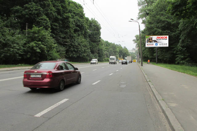 Щит 6x3,  вул. Стеценка (парк Дубки), в сторону вул. Теліги