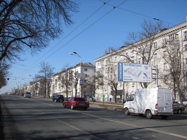 Щит 6x3, просп. 40-летия Октября, 92 / пересечение с ул. Бубнова, в напр. ВДНХ, на тролл. ост. Щит 6x3, просп. 40-летия Октября, 92 / пересечение с ул. Бубнова, в напр. ВДНХ, на тролл. ост.