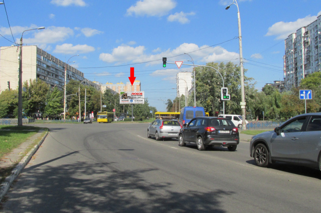 Призма 6x3,  просп. Рокосовського, на перехресті з вул. Полярна