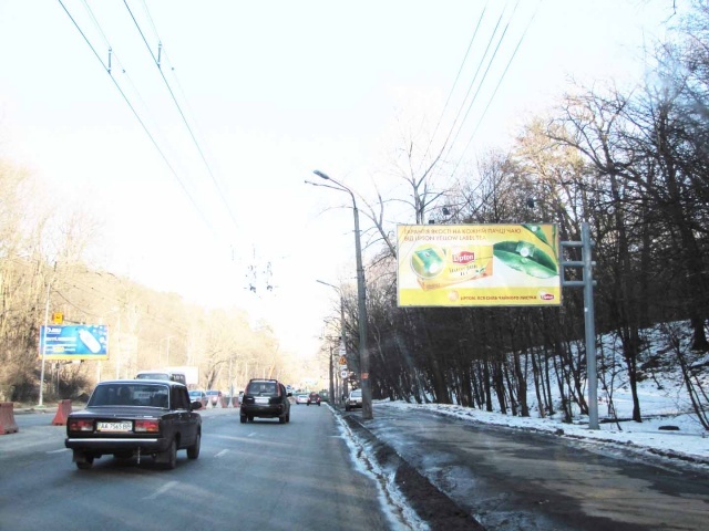 Щит 6x3, ул. Стеценко, "Дубки" ресторан, в напр. к м. "Сырец" и ЖД моста от Интернациональной пл. Щит 6x3, ул. Стеценко, "Дубки" ресторан, в напр. к м. "Сырец" и ЖД моста от Интернациональной пл.