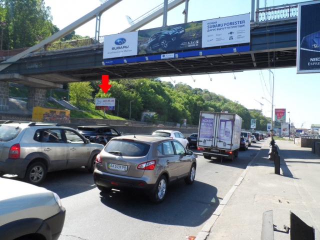 Щит 6x3,  Набережное шоссе (возле пешеходного моста)