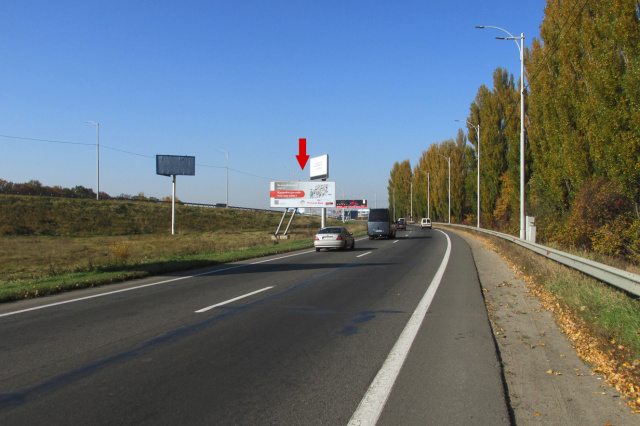 Щит 9.6x3.8, Бориспільске шосе, виїзд з Борисполя, перед поворотом в аеропорт (500 м до автосалонів HONDA, VOLVO, PORSCHE) Щит 9.6x3.8, Бориспільске шосе, виїзд з Борисполя, перед поворотом в аеропорт (500 м до автосалонів HONDA, VOLVO, PORSCHE)